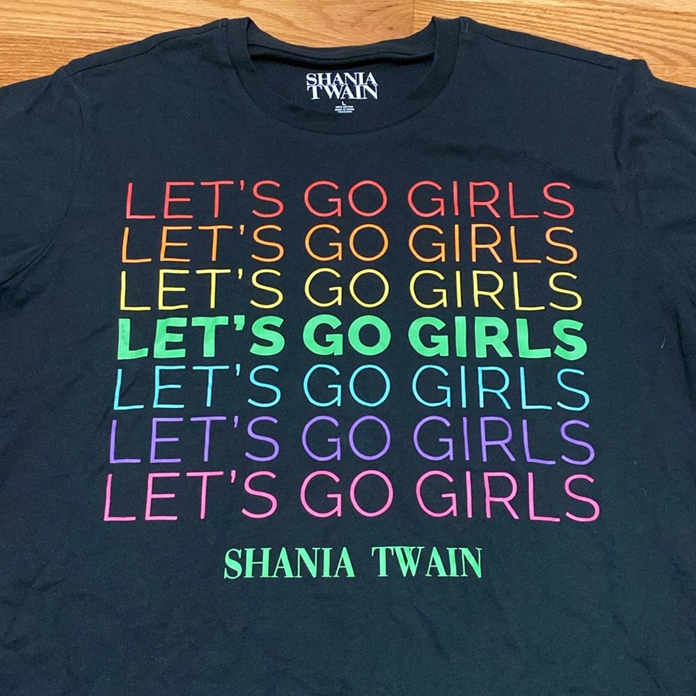 BRAND NEW Shania Twain Let's Go Girls Rainbow Lyrics Tee Shirt Size Large L